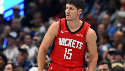 开云平台-破光头文班金身，火箭16分大逆转！3大新星为乌度卡送上破局答案